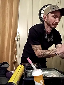 Mrluckstick online show from January 6, 7:39 pm