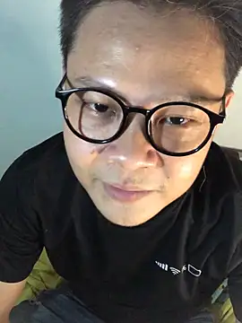 datnguyenvn online show from February 10, 11:25 am