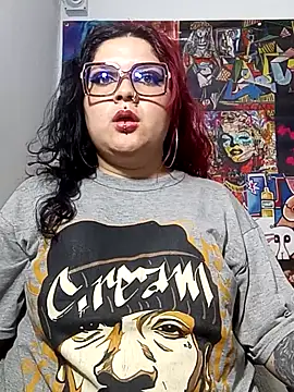 Snapshot of Curvy-Queen chatting on September 14, 3:38 am Curvy-Queen online show from September 14, 3:38 am