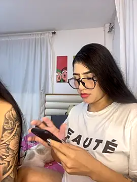 Snapshot of Sweet_and_Rous0 chatting on September 22, 2:24 am Sweet and Rous0 online show from September 22, 2:24 am