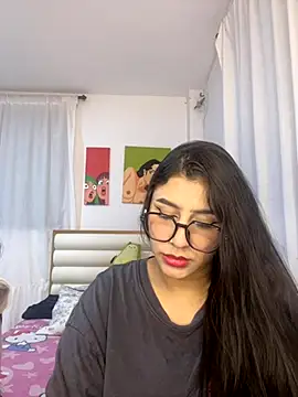 Snapshot of Sweet_and_Rous0 chatting on October 1, 3:45 am Sweet and Rous0 online show from October 1, 3:45 am