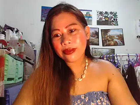 filipina beauty online show from October 28, 6:43 pm