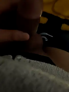 Snapshot of Joel-shine chatting on October 21, 4:35 am Joel-shine online show from October 21, 4:35 am