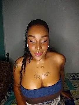 Queen Amara online show from February 26, 4:00 am