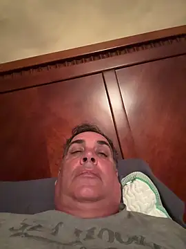 Snapshot of nicecock6900 chatting on January 6, 9:35 am nicecock6900 online show from January 6, 9:35 am