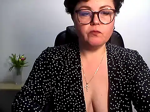 EllaLove2277 online show from March 7, 6:16 pm