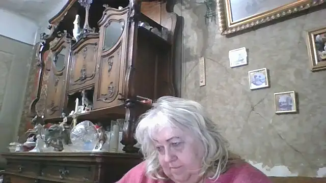 Snapshot of Lala-Love56 chatting on April 30, 8:57 pm Lala-Love56 online show from April 30, 8:57 pm