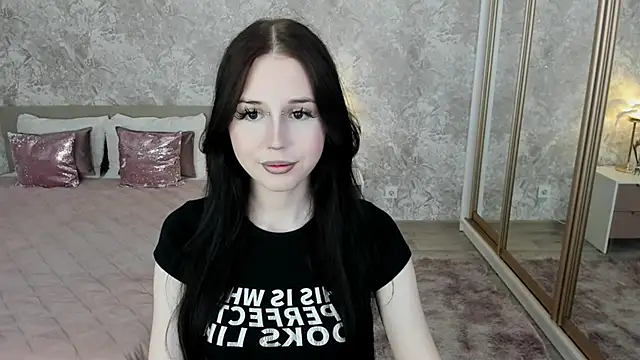 VioletHarme online show from May 24, 3:44 am
