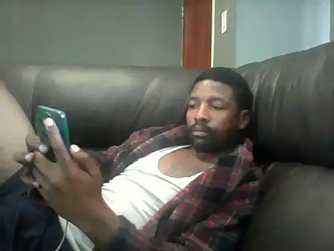 Snapshot of TopssyKreet chatting on November 8, 9:53 am TopssyKreet online show from November 8, 9:53 am