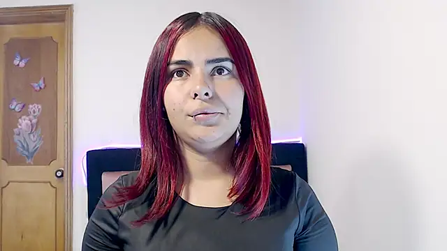 Valeryxs online show from February 18, 9:00 pm