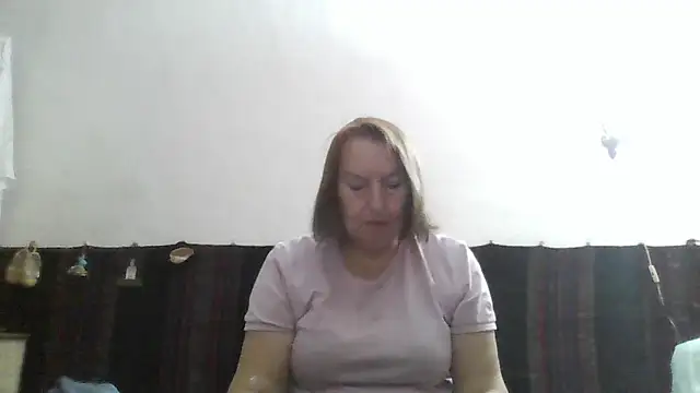 AnnaLive570 online show from March 28, 2:33 am