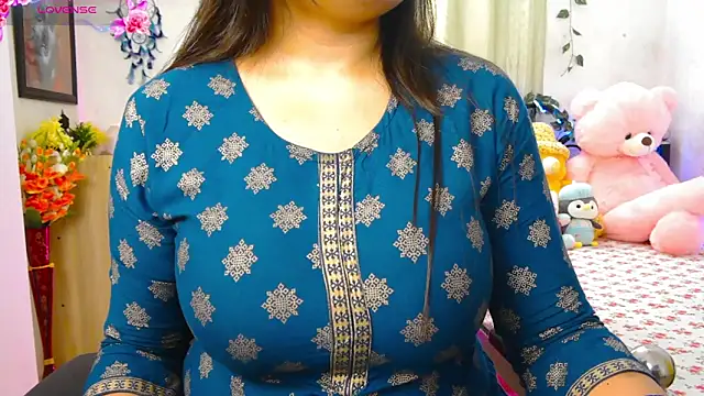 WildDimpi 0 online show from May 8, 5:29 pm