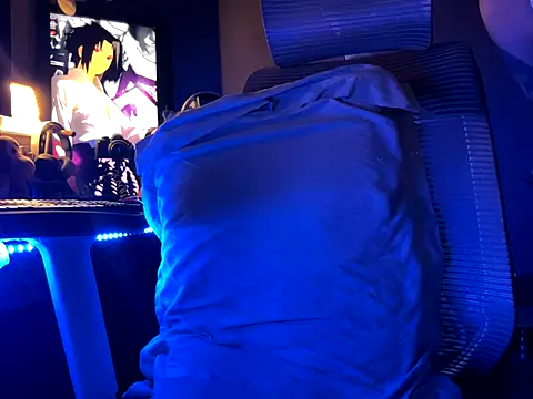 Snapshot of THEDICKBOY17 chatting on September 15, 9:37 pm THEDICKBOY17 online show from September 15, 9:37 pm