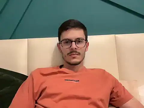 Snapshot of gabemodel chatting on September 10, 11:38 pm gabemodel online show from September 10, 11:38 pm