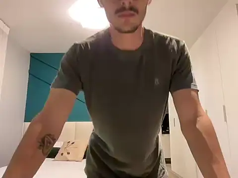 Snapshot of gabemodel chatting on September 12, 1:38 am gabemodel online show from September 12, 1:38 am