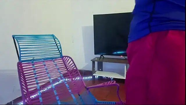 ErickWalton online show from November 9, 6:01 am