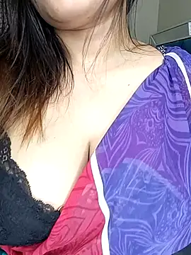 Snapshot of your---couple chatting on September 21, 9:38 pm your---couple online show from September 21, 9:38 pm