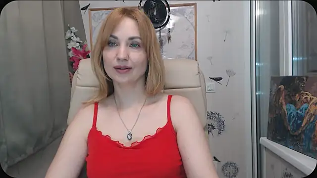 Snapshot of KatrinAlluring chatting on April 20, 5:43 am KatrinAlluring online show from April 20, 5:43 am