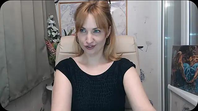 Snapshot of KatrinAlluring chatting on May 7, 5:13 am KatrinAlluring online show from May 7, 5:13 am