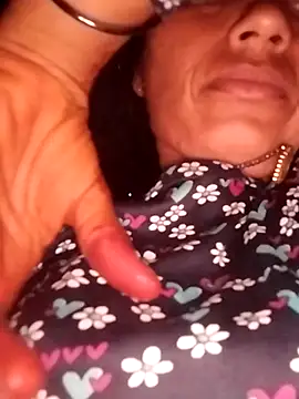 Snapshot of KIRTI12_HOT chatting on June 25, 10:14 pm KIRTI12 HOT online show from June 25, 10:14 pm