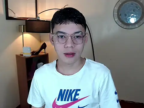 keirflorianxx online show from October 6, 2:58 pm
