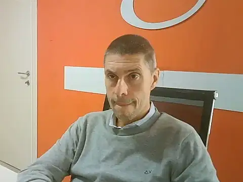 max79ve31 online show from September 30, 11:15 am