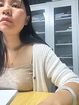 Snapshot of xiaonan- chatting on October 27, 9:02 am xiaonan- online show from October 27, 9:02 am