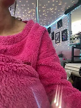 icy pisces online show from December 14, 7:47 am