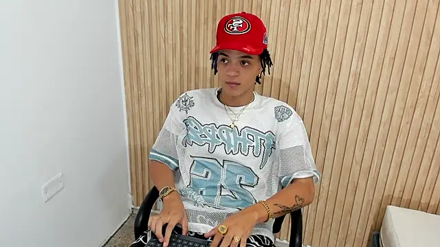 Snapshot of MARSHALL_SPENCER chatting on October 18, 1:23 pm MARSHALL SPENCER online show from October 18, 1:23 pm