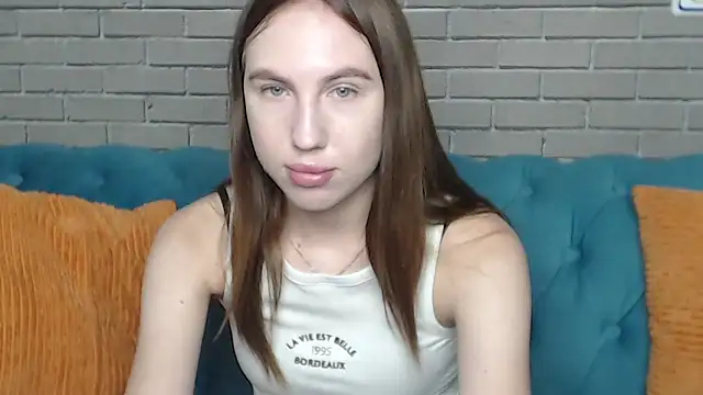 Snapshot of MellinGiG chatting on September 14, 5:17 am MellinGiG online show from September 14, 5:17 am