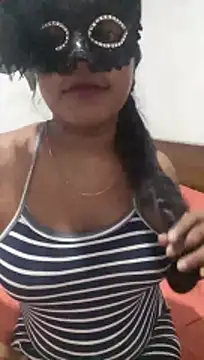 Snapshot of vinushi chatting on October 26, 2:17 am vinushi online show from October 26, 2:17 am