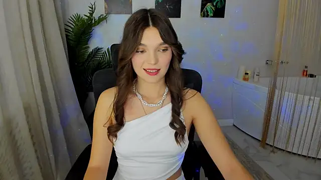 DivineAmour online show from November 25, 12:05 pm