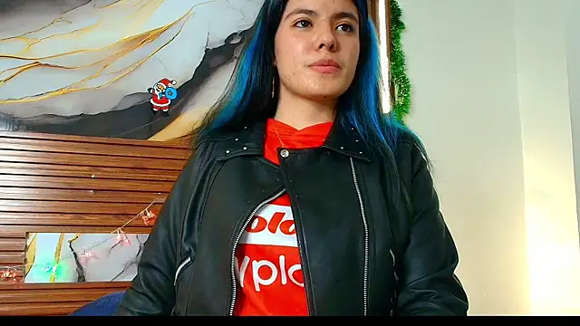 Evelin thompsson online show from December 18, 3:45 am