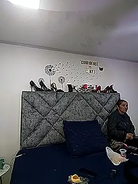 Shantey Laurent online show from April 7, 3:12 pm