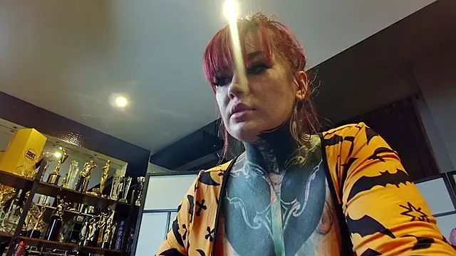 Snapshot of Sabien_DeMonia chatting on February 20, 4:40 pm Sabien DeMonia online show from February 20, 4:40 pm