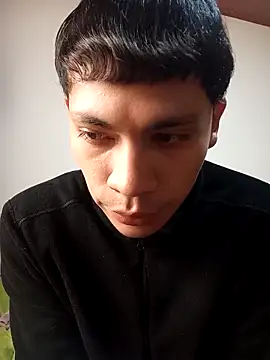 Snapshot of kittymutant99 chatting on March 21, 8:01 pm kittymutant99 online show from March 21, 8:01 pm