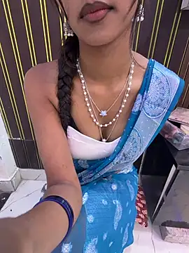 Snapshot of Drive_girl chatting on March 5, 6:48 pm Drive girl online show from March 5, 6:48 pm