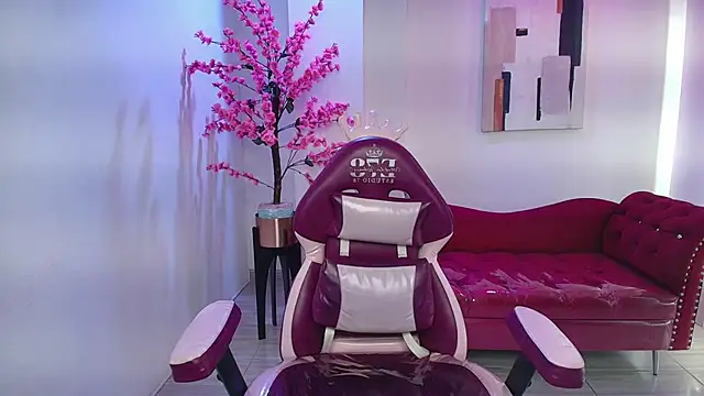 Snapshot of Black_roseee chatting on November 20, 3:28 am Black roseee online show from November 20, 3:28 am