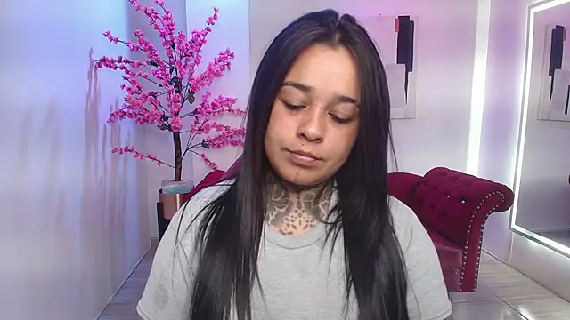 Snapshot of Black_roseee chatting on November 26, 3:51 am Black roseee online show from November 26, 3:51 am