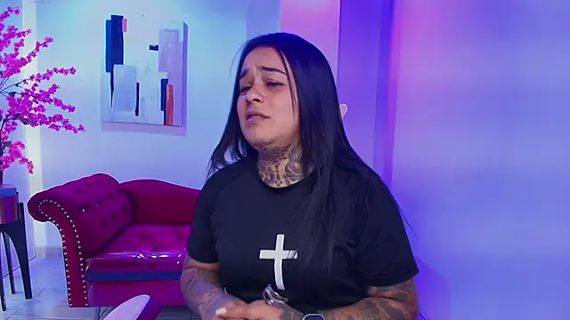 Snapshot of Black_roseee chatting on January 10, 3:52 am Black roseee online show from January 10, 3:52 am