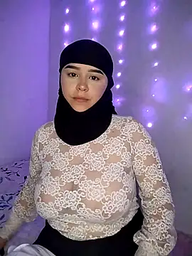 Snapshot of rhizanthella_ chatting on September 19, 5:57 pm rhizanthella  online show from September 19, 5:57 pm