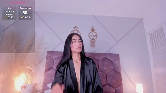 nicol giraldoo online show from May 9, 3:23 am
