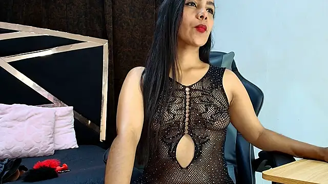 luna brown7 online show from October 12, 5:06 am