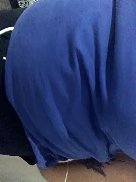 Snapshot of luzmelzinha chatting on November 9, 6:06 pm luzmelzinha online show from November 9, 6:06 pm