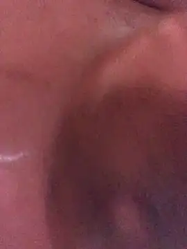 Snapshot of luzmelzinha chatting on April 5, 6:21 am luzmelzinha online show from April 5, 6:21 am