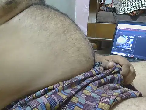 Snapshot of Famit025 chatting on July 30, 7:13 pm Famit025 online show from July 30, 7:13 pm