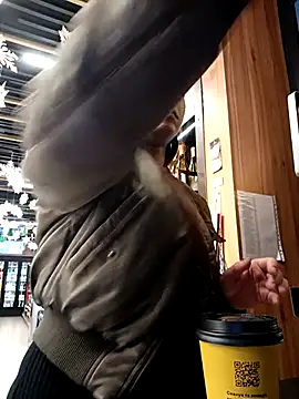 Jessie Queen 1 online show from November 26, 8:04 am