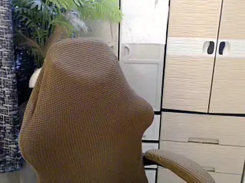 cutie milker online show from February 25, 2:48 pm