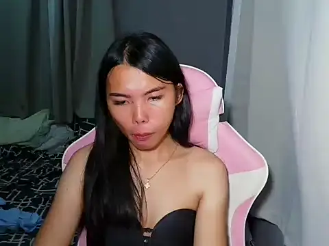 Snapshot of cutie_milker chatting on May 25, 12:33 pm cutie milker online show from May 25, 12:33 pm