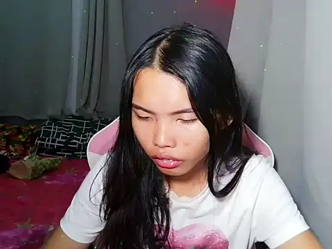 Snapshot of cutie_milker chatting on May 29, 5:33 pm cutie milker online show from May 29, 5:33 pm
